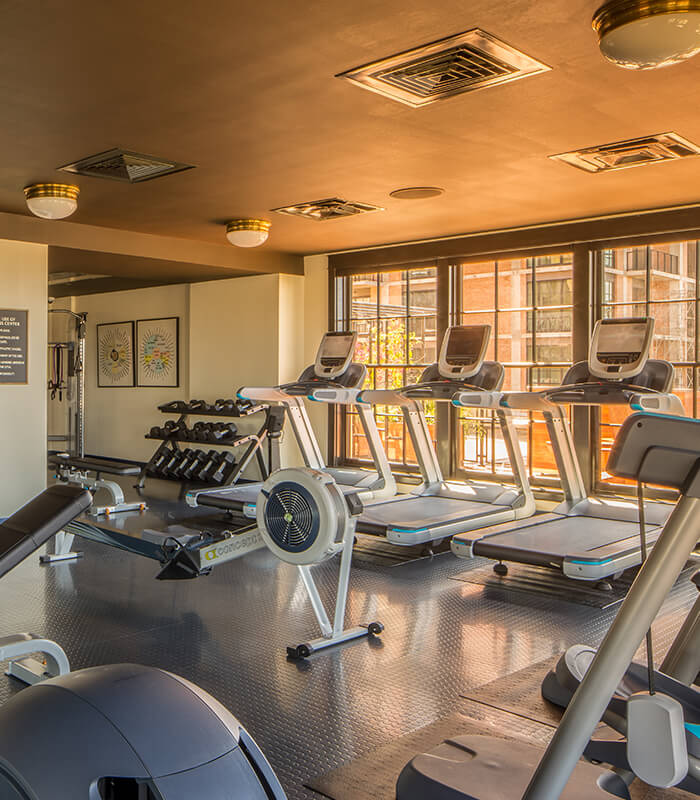hotle emma fitness services